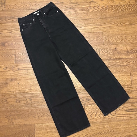 Levi's® Premium HIGH LOOSE FLARE WOMEN'S JEANS - Picture 5 of 16